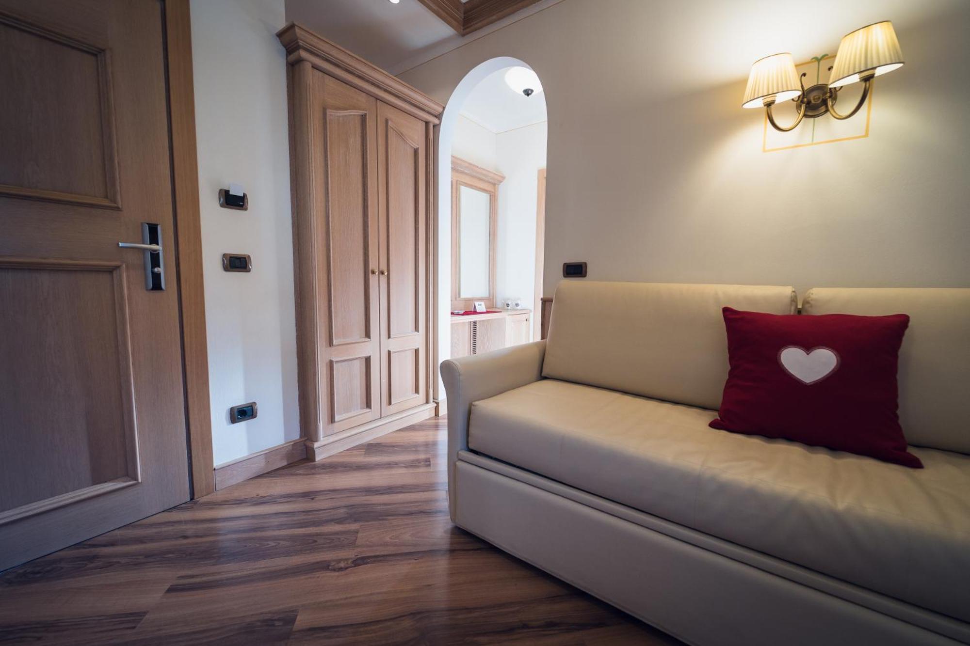 Hotel Alle Alpi Moena Eksteriør billede